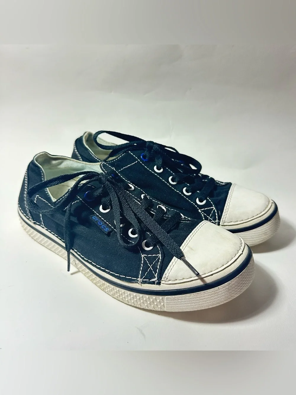 Crocs Hover Sneakers Black Canvas White Toecap Outsole J6 2013 Release 14797